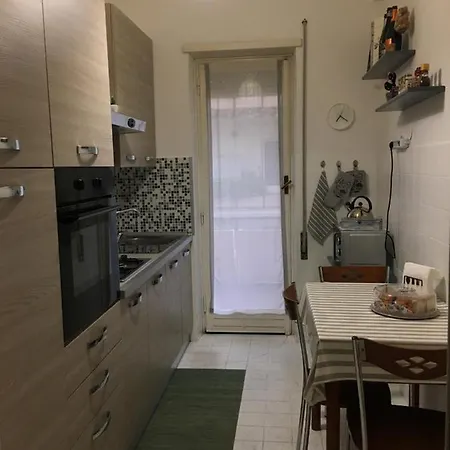 Flora House Apartment *